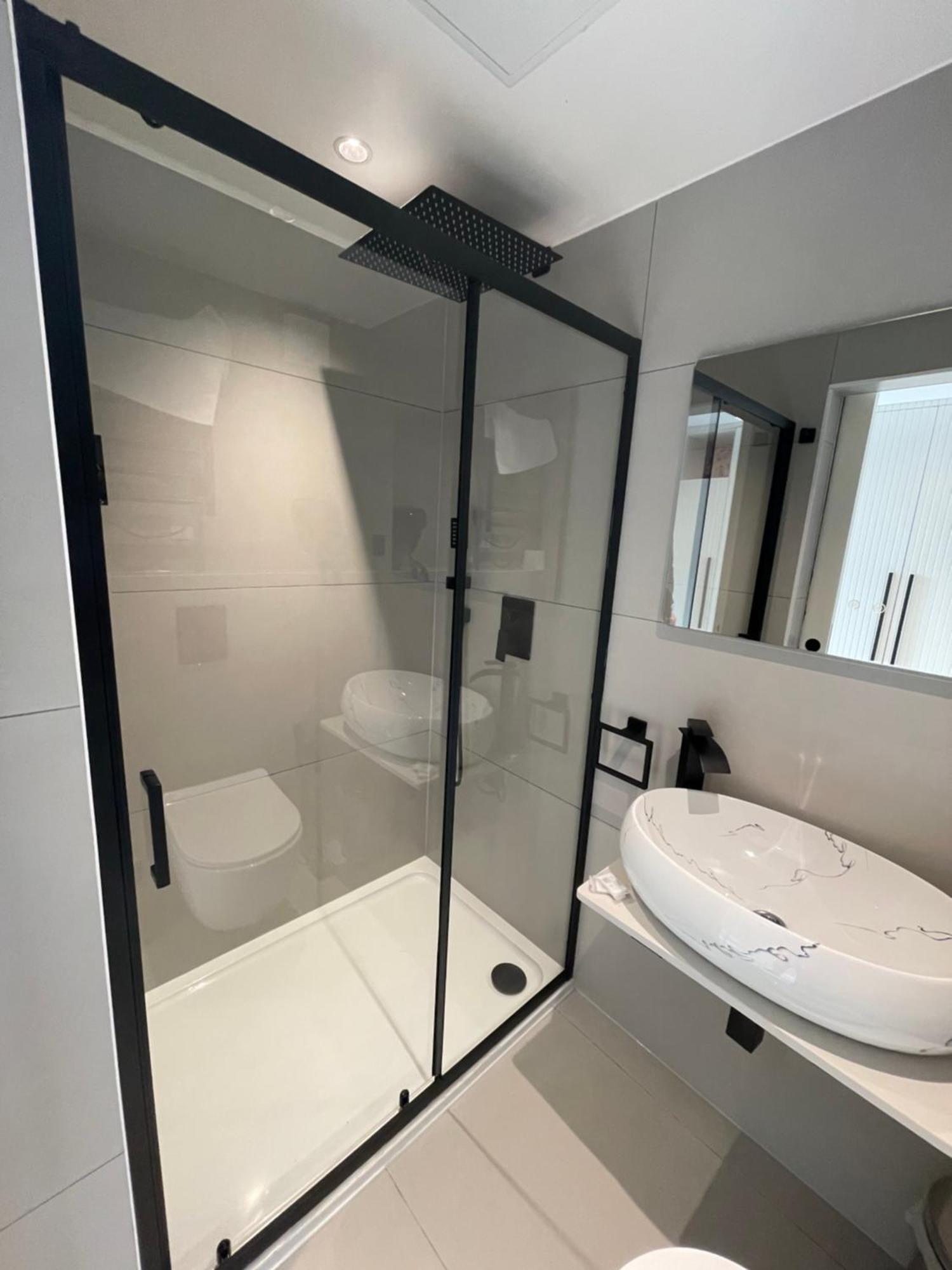 Rosemay Hotel Near London Heathrow Airport Hayes  Buitenkant foto
