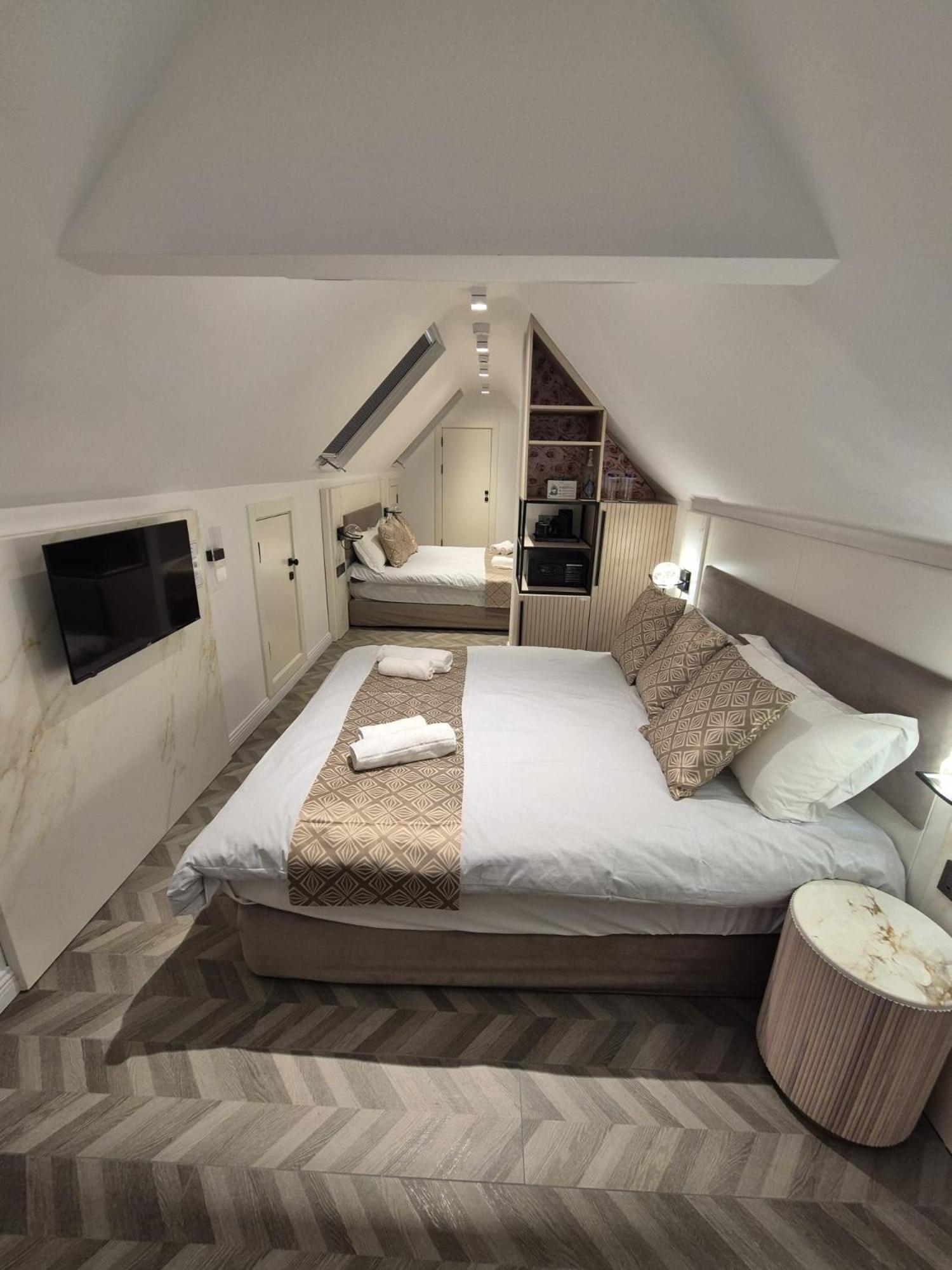 Rosemay Hotel Near London Heathrow Airport Hayes  Buitenkant foto