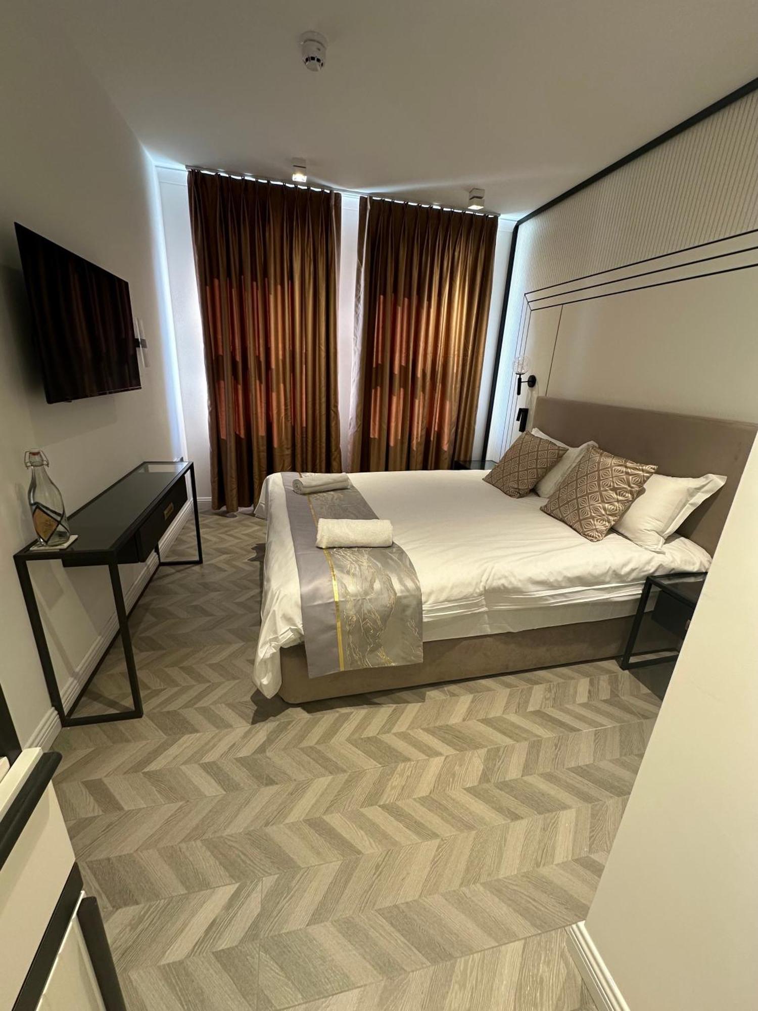 Rosemay Hotel Near London Heathrow Airport Hayes  Buitenkant foto